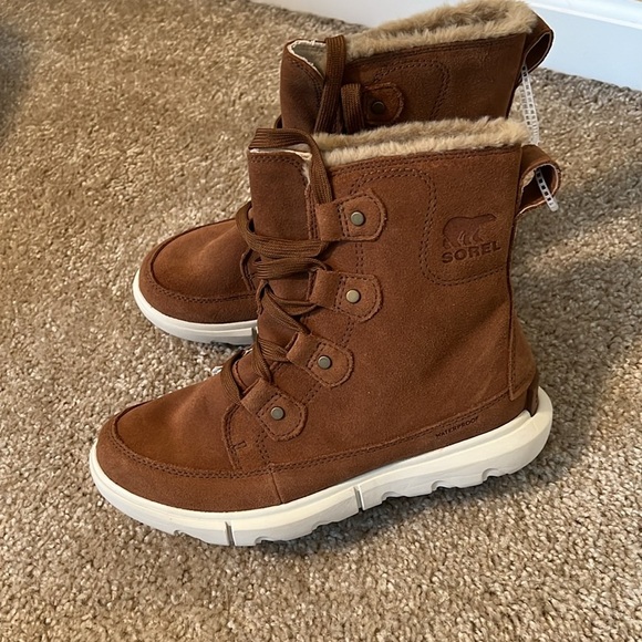 Sorel Explorer Next Joan Cozy Boots tan fawn lace up brown size 6 shoe - Picture 3 of 7